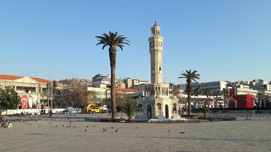 İzmir Valiliği’nden belediye başkanlarına ve muhtarlara basına konuşma yasağı