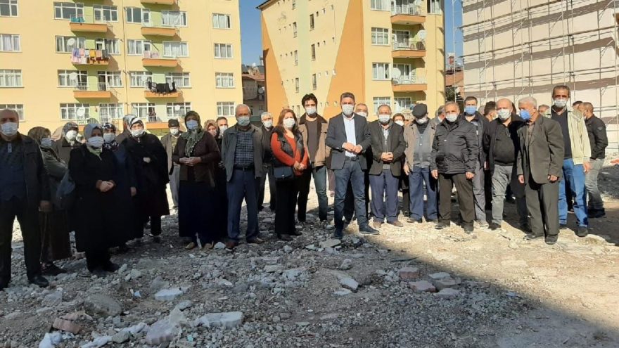 Malatyalı depremzedeler 10 aydır evlerinin yapılmasını bekliyor
