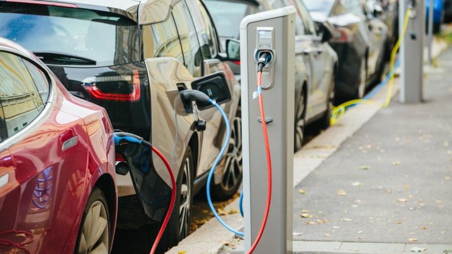 Avrupa elektrikli otomobil satışlarında vites yükseltti