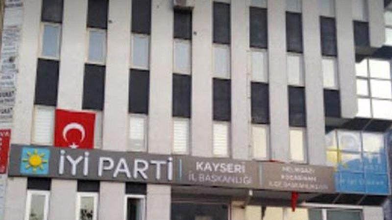 iyi parti kayseri il baskanligi binasi corona nedeniyle kapatildi son dakika haberleri