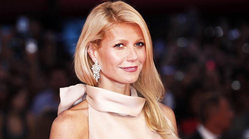 Gwyneth Paltrow babasının küllerini ziyaret etti