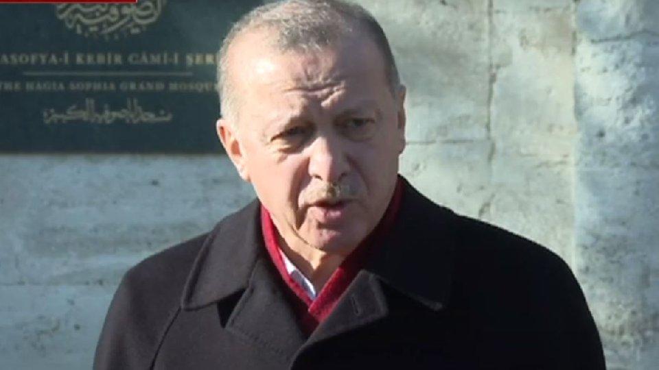 Erdoğan: Sözcü gazetesini okumuyorum, kimse de kazanç verip almasın