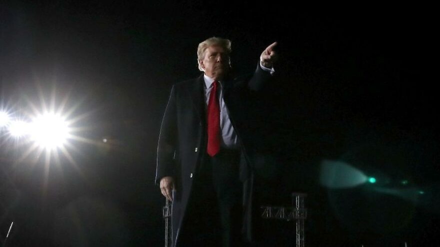Donald Trump In Yegeninden Carpici Sozler Bir An Evvel Gorevden Alinmali Son Dakika Dunya Haberleri