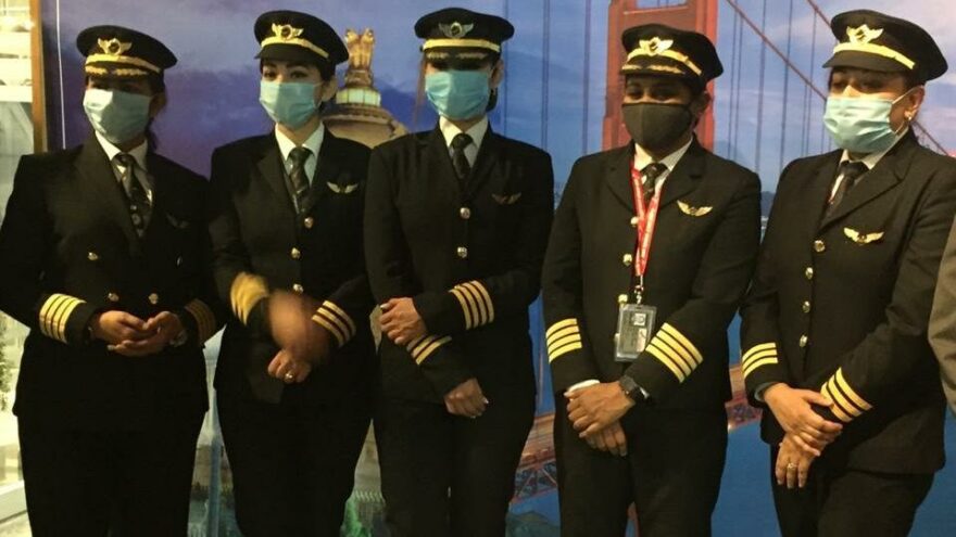 Hint pilotlar havacılık tarihine geçti: Tamamı kadınlardan oluşan ekipten en uzun uçuş