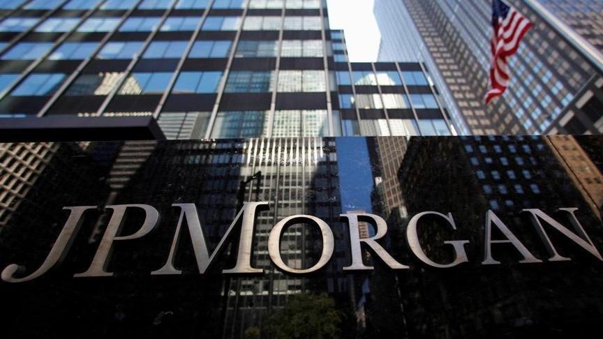 JPMorgan Staff Irked Over Order to Save Texts on Personal Phones