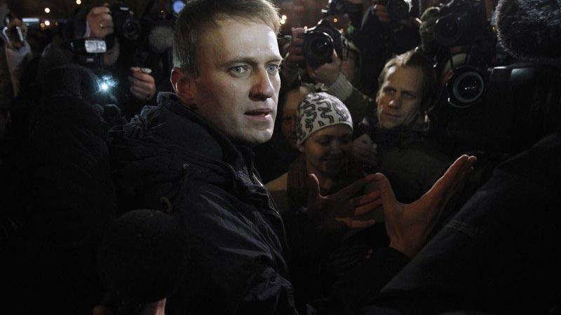 Rus muhalif lider Navalny’e 3,5 yıl hapis cezası