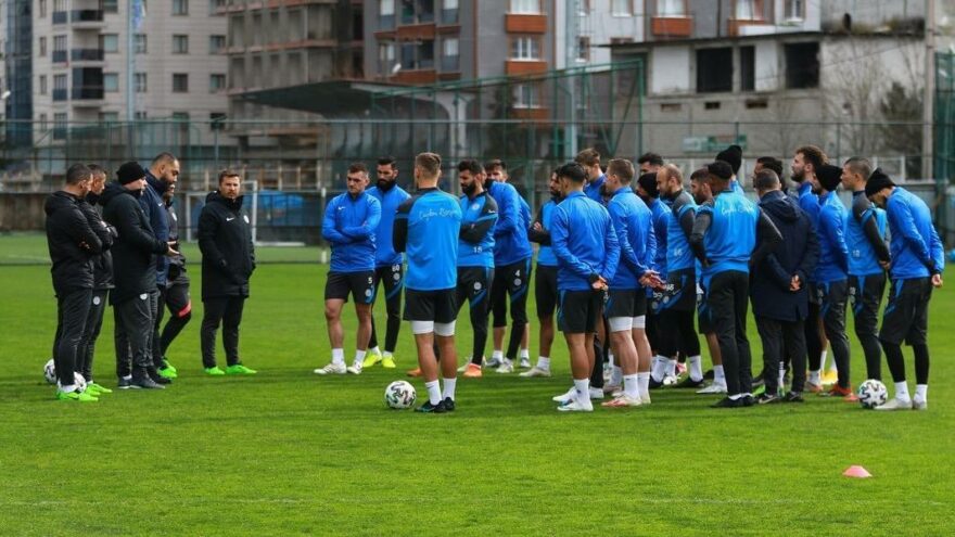 Çaykur Rizespor’da Sumudica’dan oyunculara uyarı
