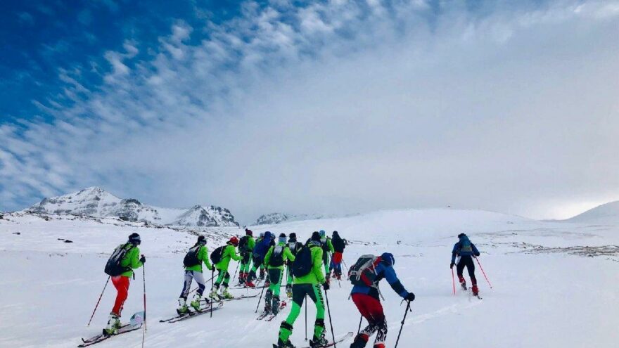Erzurum’da dağ kayağı keyfi
