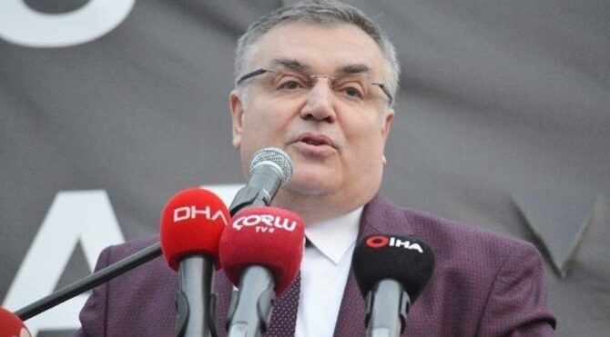 Mehmet Siyam Kesimoğlu iki yıl sonra yeniden CHP’de