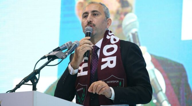 Bakan Gül’den yeni anayasa açıklaması