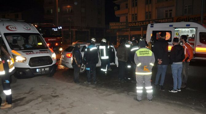 Karaman’da 2 otomobil çarpıştı: 5 yaralı