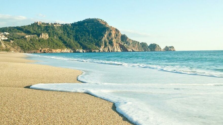 Dünyanın en gözde plajları açıklandı: Türkiye’den tek nokta Kleopatra Plajı