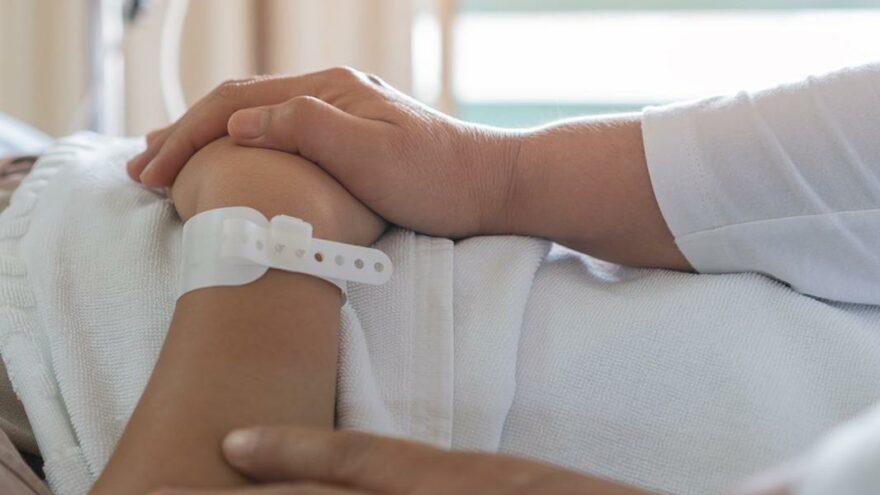 Cerrahpaşa Tıp Fakültesi’ne 30 hasta bakıcı alınacak