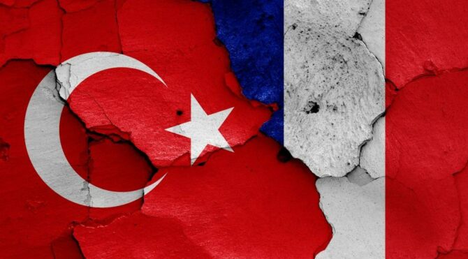 Γαλλία: πιο καθησυχαστική ρητορική για την Τουρκία