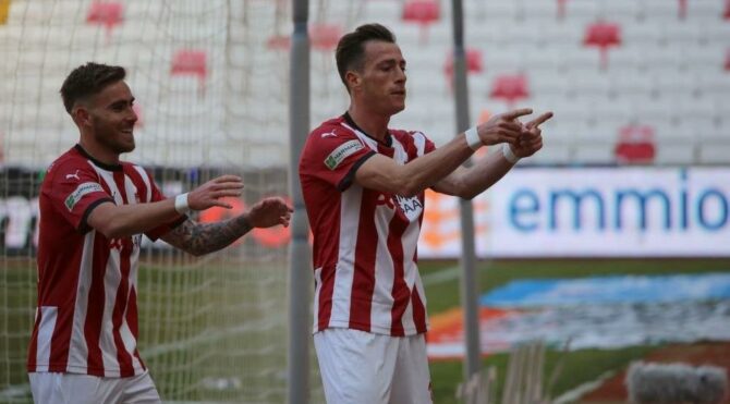 Sivasspor, Karagümrük'ü yenerek seriye devam etti - Sözcü ...