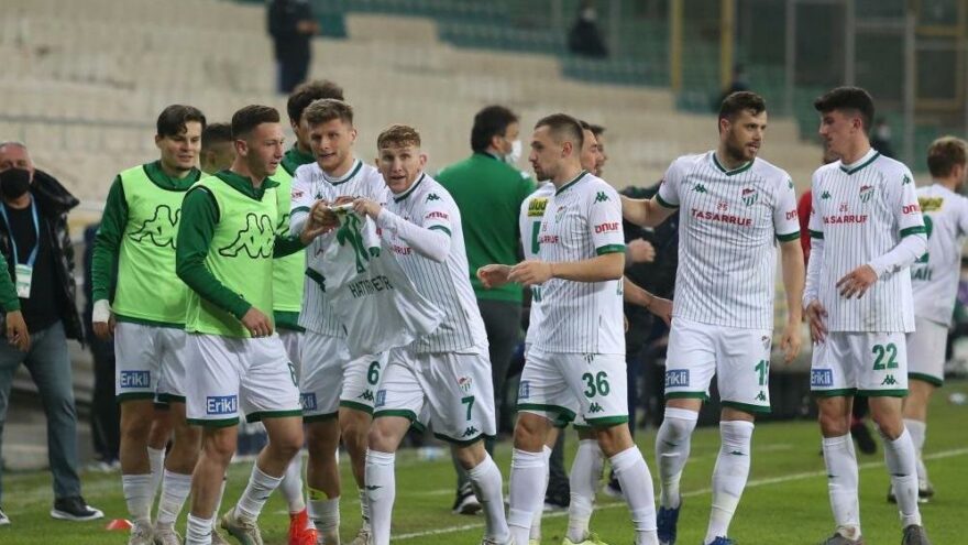 Bursaspor Da Futbolcular Acikladi Tek Kurus Para Alamadik Sozcu Gazetesi