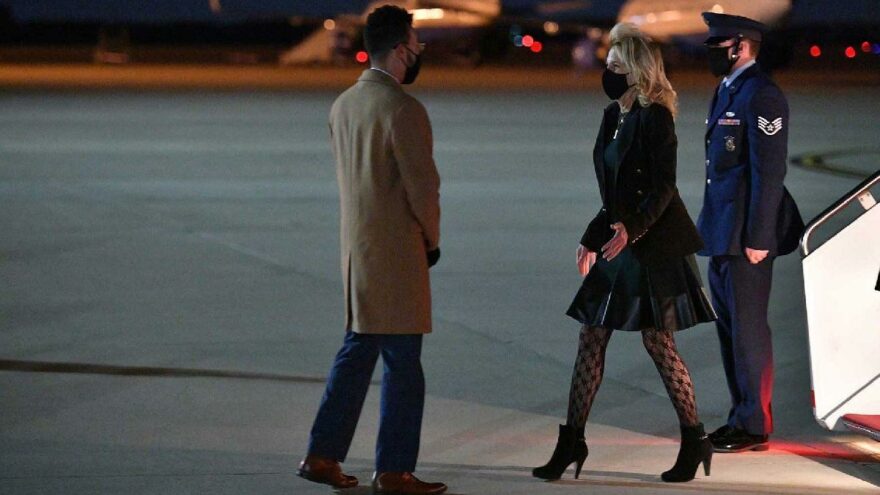 First Lady Jill Biden’ın kıyafetleri ikiye böldü: Utanç verici ve ucuz
