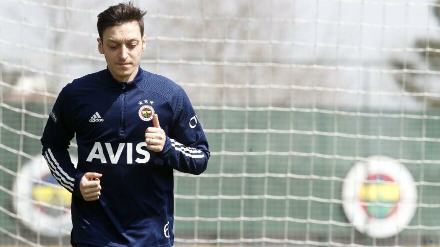 Mesut Ozil Den Fenerbahce Ye Mujde Emre Belozoglu Nun Plani Sozcu Gazetesi