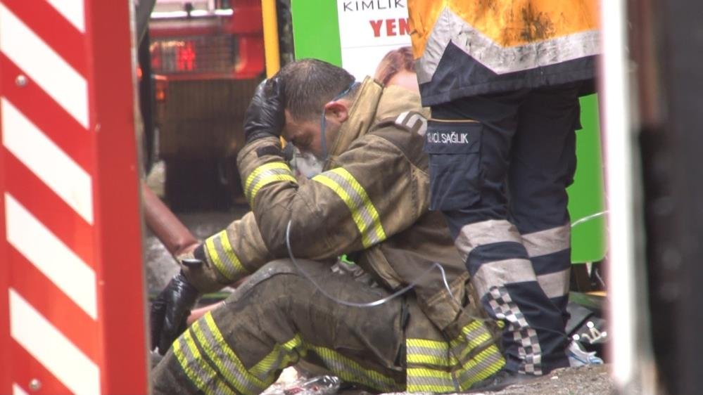 Beyoğlu’nda panik anları: Korkunç patlama böyle görüntülendi - Resim : 1