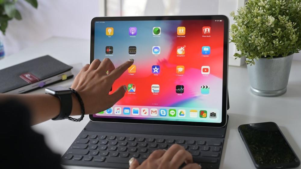 Apple'a bir şok daha: Üst düzey iPad'e parça bulamıyorlar