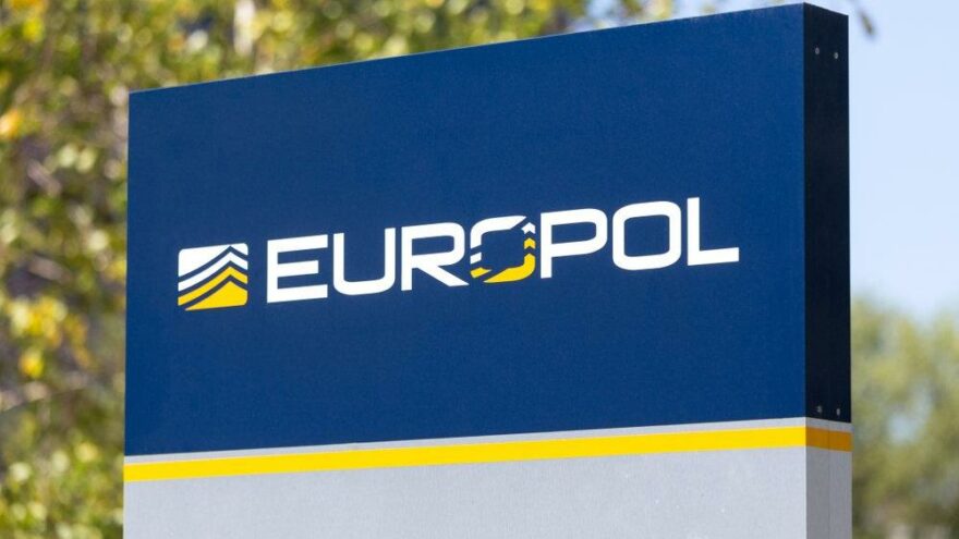 Europol’den ‘Ndrangheta’ya büyük darbe: İtalya ve Almanya’da eş zamanlı operasyon