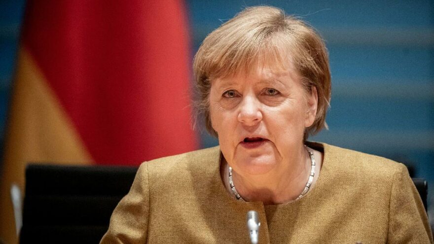 Merkel, Uğur Şahin’le görüştü: Almanya aşıda fikri mülkiyet haklarının kaldırılmasına karşı