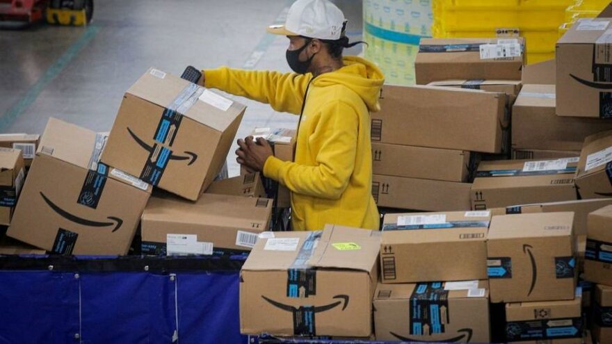 Amazon’dan çelişkili uygulama: Çalışanlarına sağlık programı dayatıyor