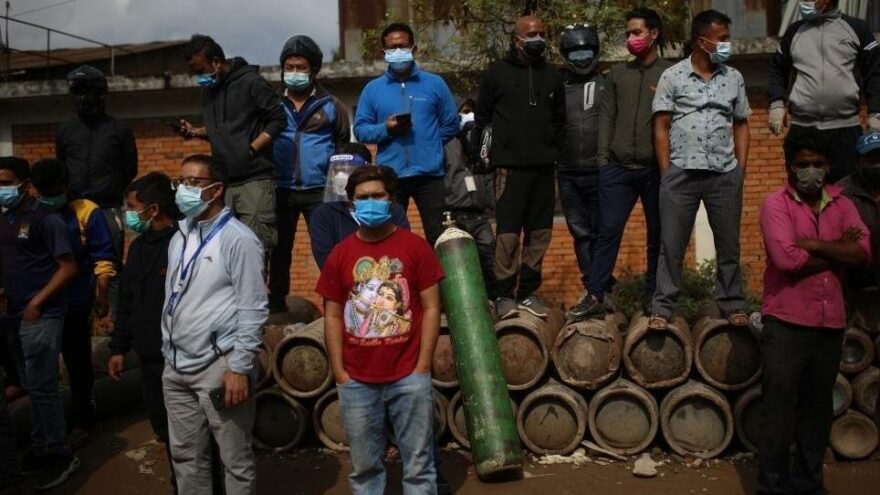 Nepal ikinci Hindistan olma yolunda… Vakalar hızla artıyor