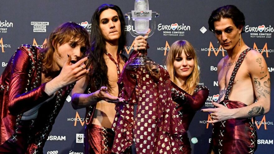 Eurovision’da uyuşturucu krizi: Kameraya yakalandı