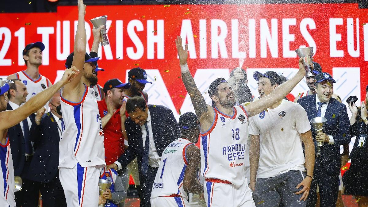 Anadolu Efes'in Euroleague şampiyonluğundan kareler
