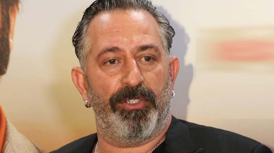 Cem Yılmaz’ın isyanı: Bir bitmediniz be!