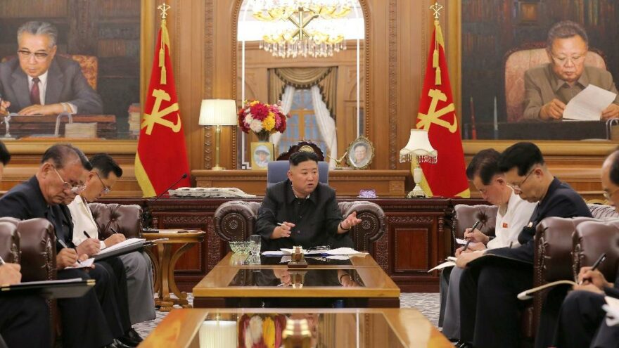 Kim Jong-un’un fotoğrafı herkesi şaşırttı: Sağlık durumu endişe yarattı