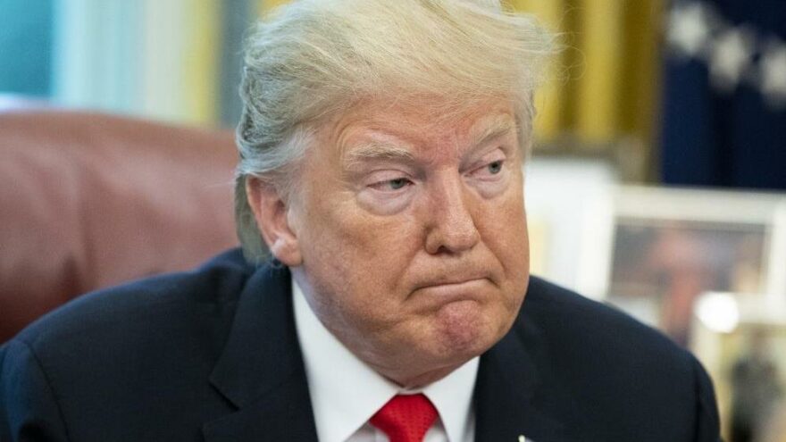 Trump’tan Twitter’ı yasaklayan ülkeye tebrik