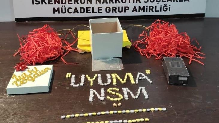 Doğum günü hediye kutusundan uyuşturucu çıktı