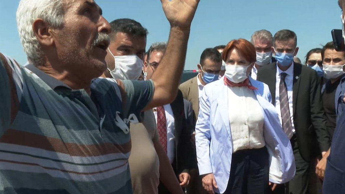 Çorap satarak geçinmeye çalışan vatandaş gözyaşları içinde kaldı