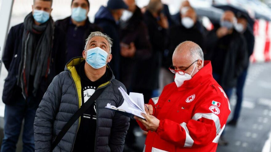 İtalya: İngiltere’den gelen yolculara yeniden karantina uygulanabilir