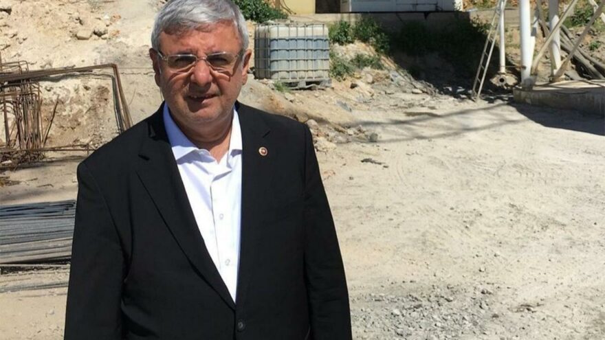 AKP’li Metiner çift maaşa önce isyan etti, sonra mesajları sildi