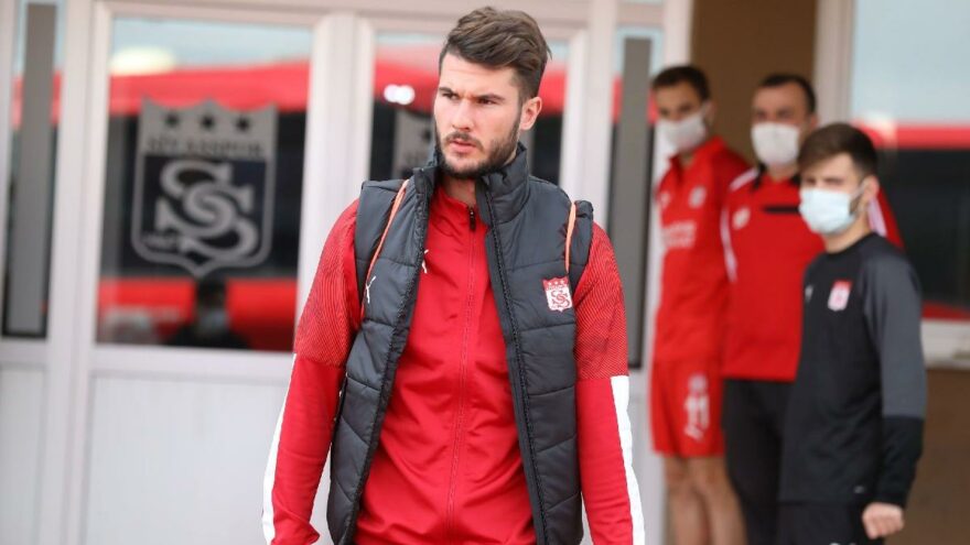 Sivasspor’da Robin Yalçın takımdan ayrılıyor!