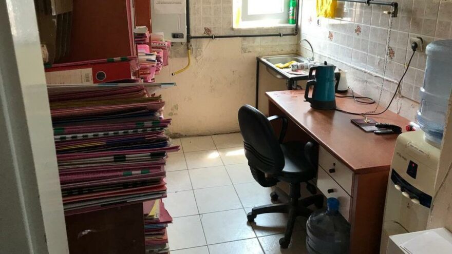 ‘İcra dosyaları odalardan taştı, mutfağa raflar kuruldu’