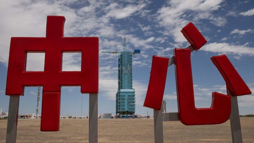 Çin’in insanlı uzay aracı Shenzhou-12, bu gece fırlatılacak