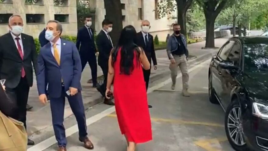 Bakan Soylu, 10 bin dolar alan siyasetçiyi Meclis Başkanı Şentop’a söyledi
