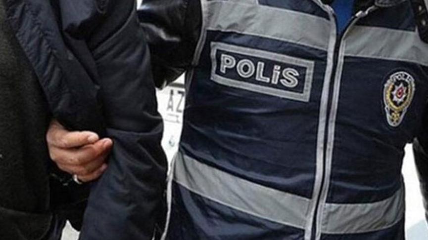 Çalıştığı okulda bıçaklayıp başında beklediği eşi hastanede hayatını kaybetti