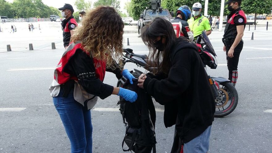 Polis, Taksim Meydanı’nda teyakkuza geçti