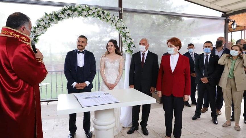 Meral Akşener nikah şahitliği yaptı: Birbirinize sımsıkı sarılın