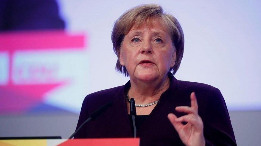 Merkel: AB, Rusya ve Türkiye ile ilişkilerde büyük zorluklarla karşı karşıya