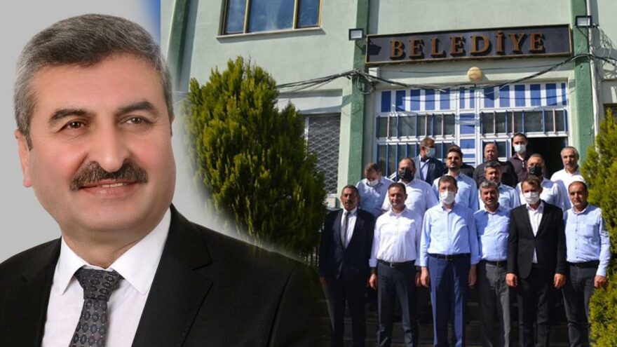 AKP’li Başkan, AKP heyetinin geleceğini bildiği halde belediyeyi açmadı