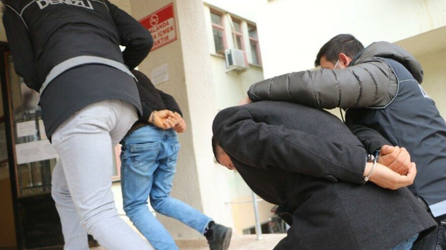 11 şüpheliye ByLock gözaltısı