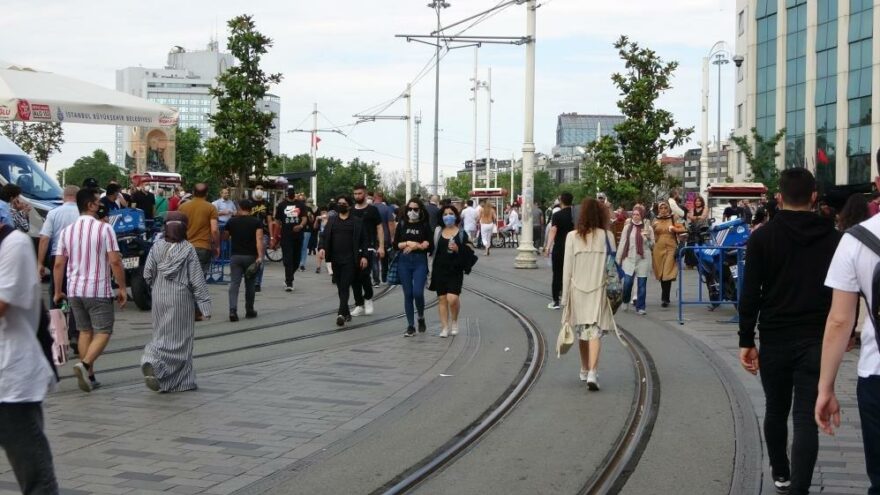 Taksim eski günlerine dönüyor