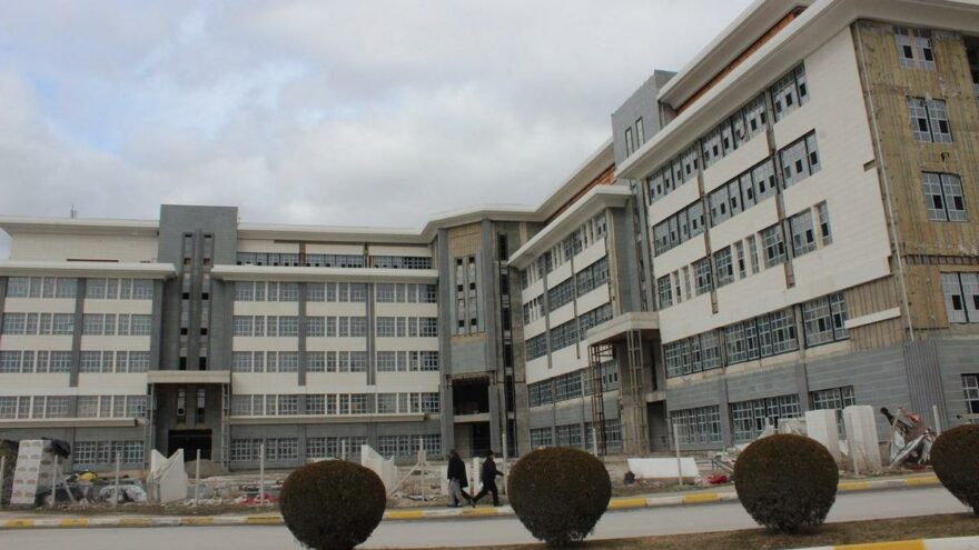 AKP’li belediyenin bitmeyen binası yeniden ihaleye çıktı, maliyet ikiye katlandı