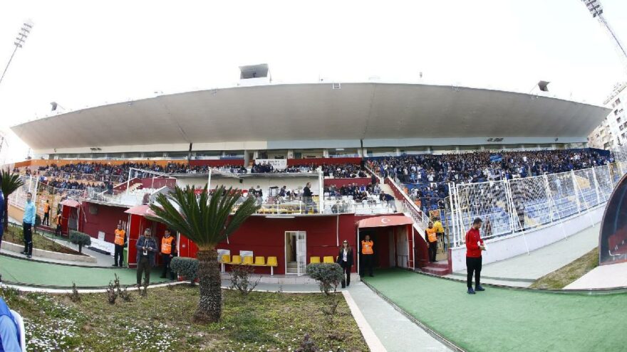 Tarihi 5 Ocak Stadı’nın çimleri sökülüyor